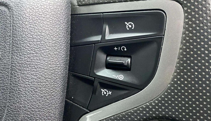 2022 Tata Safari XTA PLUS, Diesel, Automatic, 33,328 km, Adaptive Cruise Control