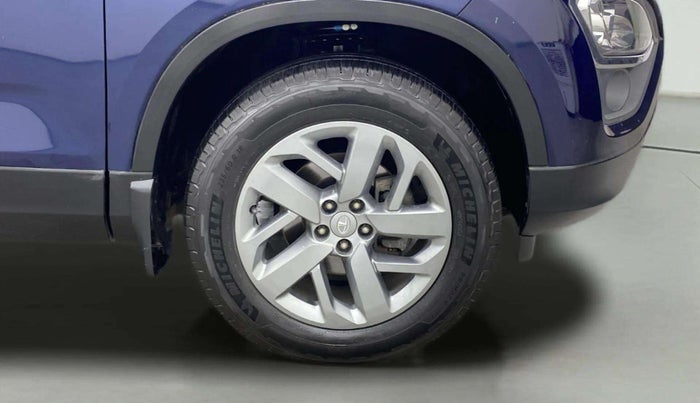 2022 Tata Safari XTA PLUS, Diesel, Automatic, 33,328 km, Right Front Wheel