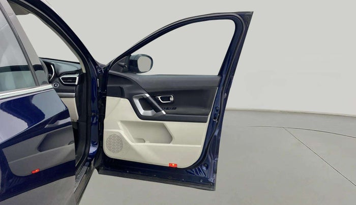 2022 Tata Safari XTA PLUS, Diesel, Automatic, 33,328 km, RHS Front Door