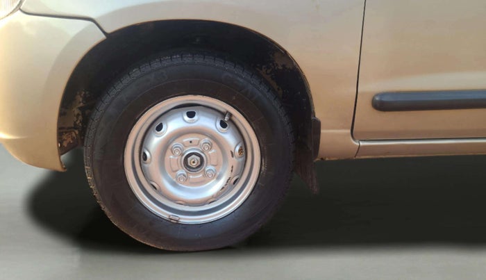 2009 Maruti Alto LXI, Petrol, Manual, 95,100 km, Left Front Wheel
