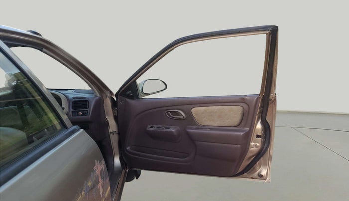 2009 Maruti Alto LXI, Petrol, Manual, 95,100 km, RHS Front Door