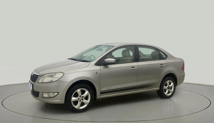 2015 Skoda Rapid AMBITION 1.6 MPI MT PLUS, Petrol, Manual, 64,193 km, Left Front Diagonal
