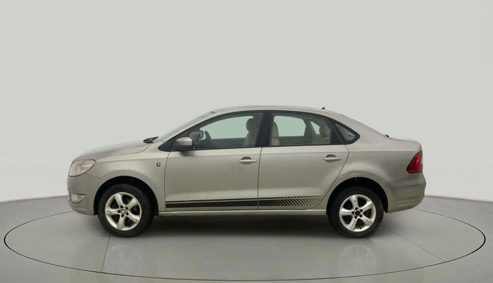 2015 Skoda Rapid AMBITION 1.6 MPI MT PLUS, Petrol, Manual, 64,193 km, Left Side