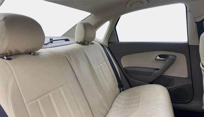 2015 Skoda Rapid AMBITION 1.6 MPI MT PLUS, Petrol, Manual, 64,193 km, Right Side Rear Door Cabin
