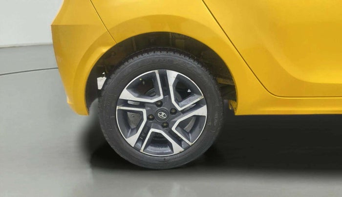 2020 Tata Tiago XZ PLUS PETROL, Petrol, Manual, 24,991 km, Right Rear Wheel
