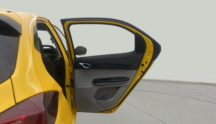 2020 Tata Tiago XZ PLUS PETROL, Petrol, Manual, 24,991 km, RHS Rear Door