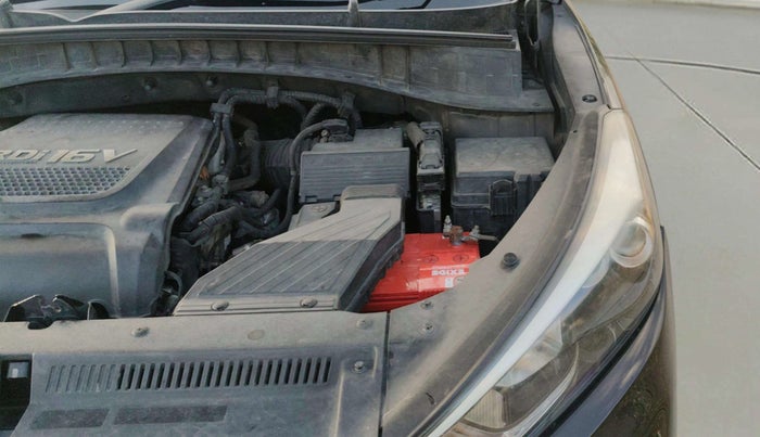 2016 Hyundai Tucson GLS 2WD AT DIESEL, Diesel, Automatic, 1,70,000 km, Engine View - Left