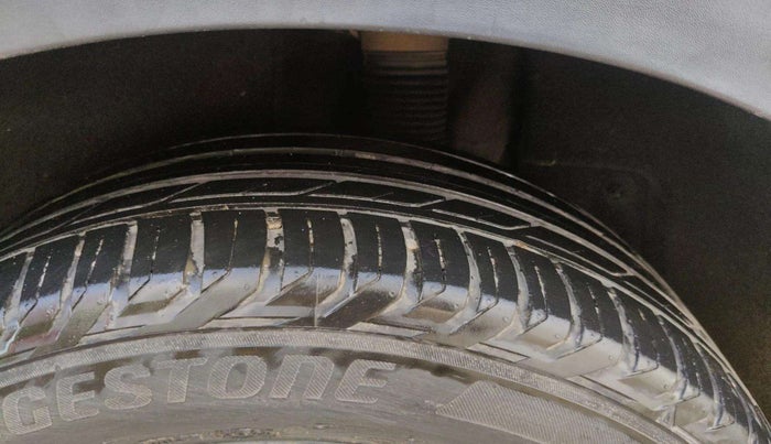 2016 Hyundai Tucson GLS 2WD AT DIESEL, Diesel, Automatic, 1,70,000 km, Left Rear Tyre Tread