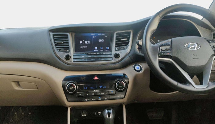 2016 Hyundai Tucson GLS 2WD AT DIESEL, Diesel, Automatic, 1,70,000 km, Air Conditioner