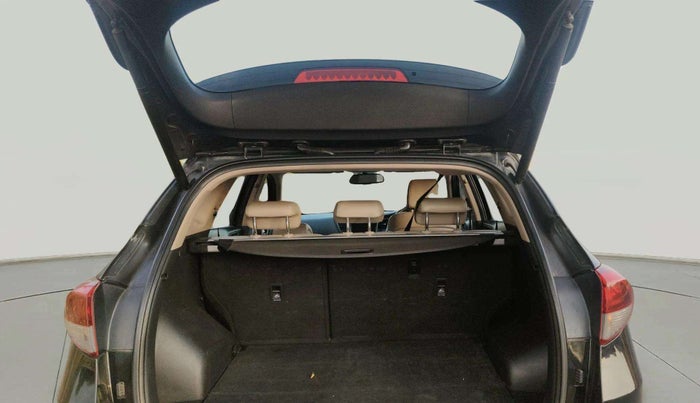 2016 Hyundai Tucson GLS 2WD AT DIESEL, Diesel, Automatic, 1,70,000 km, Boot Door Open