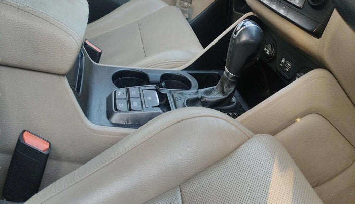2016 Hyundai Tucson GLS 2WD AT DIESEL, Diesel, Automatic, 1,70,000 km, Gear Lever