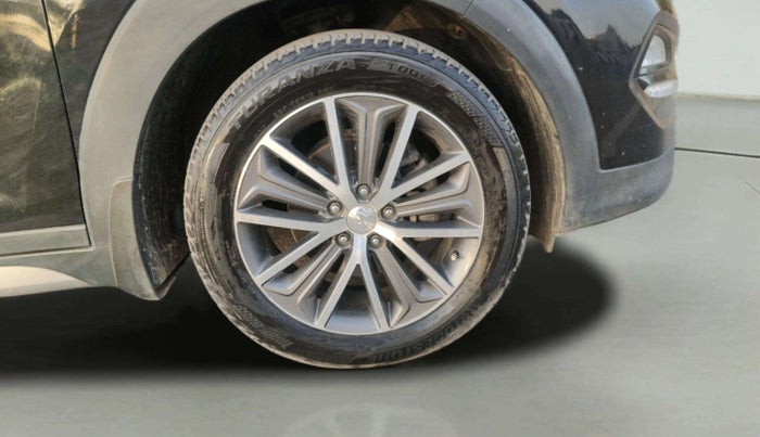 2016 Hyundai Tucson GLS 2WD AT DIESEL, Diesel, Automatic, 1,70,000 km, Right Front Wheel
