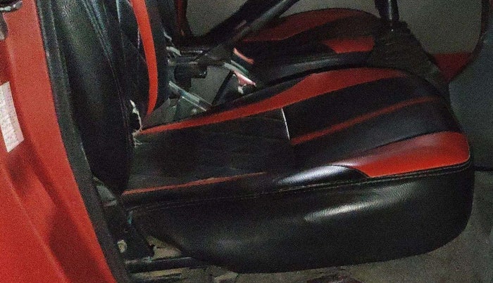 2014 Maruti Eeco 5 STR WITH A/C+HTR, CNG, Manual, 1,70,000 km, Driver Side Adjustment Panel