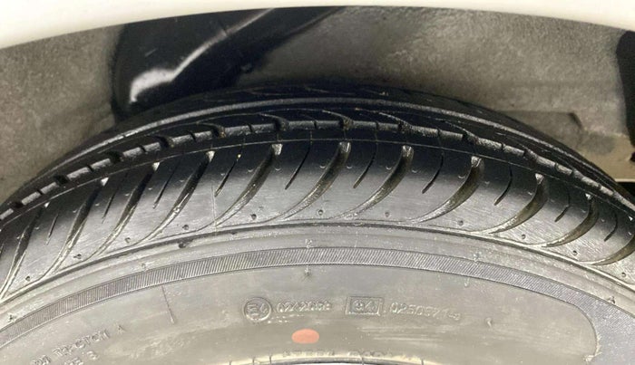 2013 Hyundai i10 SPORTZ 1.2, Petrol, Manual, 51,884 km, Left Rear Tyre Tread