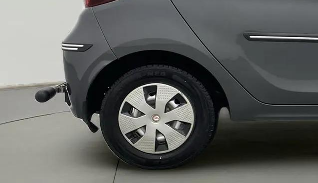 2024 Tata Tiago XE PETROL, Petrol, Manual, 13,944 km, Right Rear Wheel