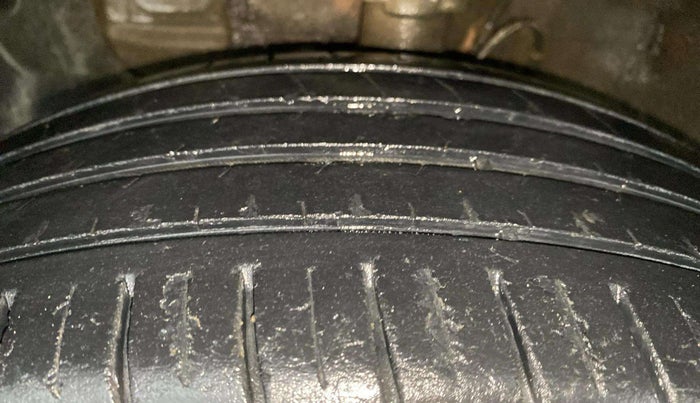 2018 Hyundai Elite i20 ASTA 1.2 (O), Petrol, Manual, 21,408 km, Left Front Tyre Tread