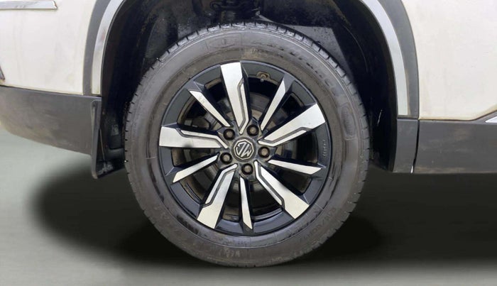 2020 MG HECTOR PLUS SHARP 1.5 PETROL TURBO HYBRID MT 6-STR, Petrol, Manual, 46,537 km, Right Rear Wheel