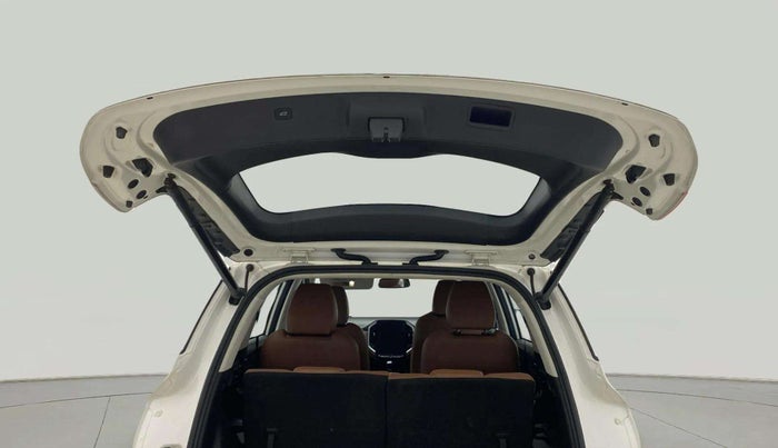 2020 MG HECTOR PLUS SHARP 1.5 PETROL TURBO HYBRID MT 6-STR, Petrol, Manual, 46,537 km, Boot Door Open