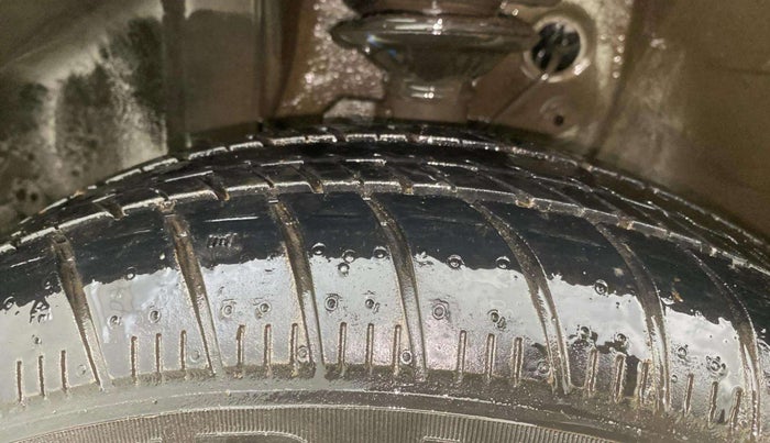 2022 Maruti New Wagon-R VXI CNG 1.0, CNG, Manual, 47,081 km, Left Front Tyre Tread