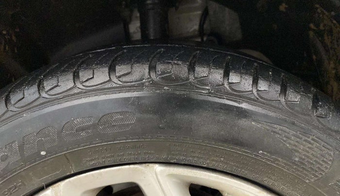 2014 Ford Ecosport TITANIUM 1.5L PETROL, Petrol, Manual, 68,713 km, Left Front Tyre Tread