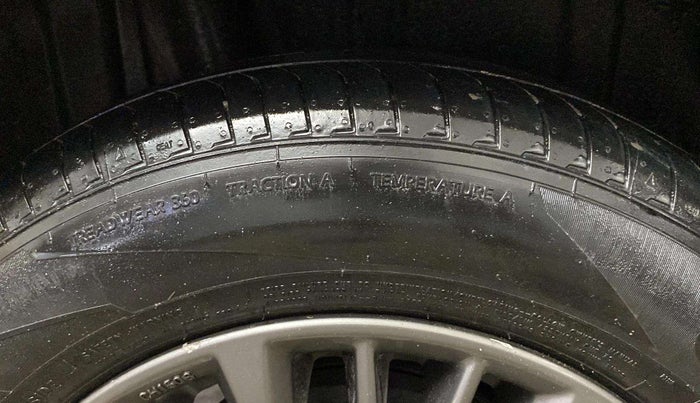 2019 Maruti Ertiga ZXI AT SHVS, Petrol, Automatic, 67,541 km, Right Rear Tyre Tread