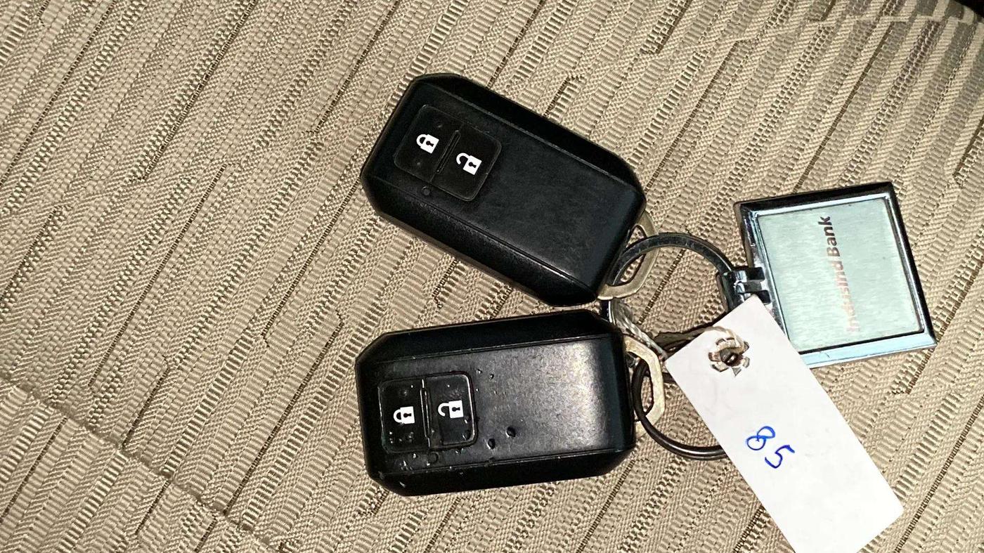 2019 Maruti Ertiga ZXI AT SHVS, Petrol, Automatic, 67,541 km, Key Close Up