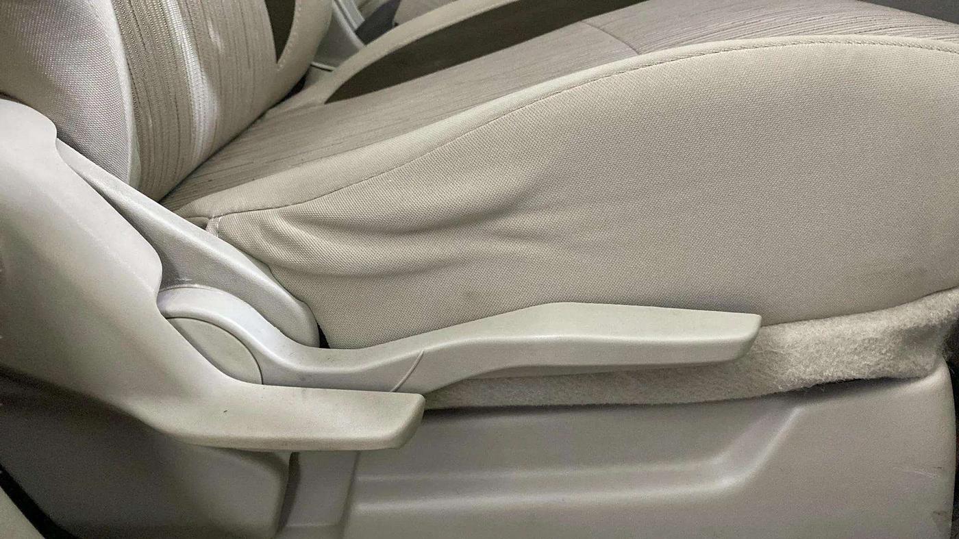 2019 Maruti Ertiga ZXI AT SHVS, Petrol, Automatic, 67,541 km, Driver Side Adjustment Panel