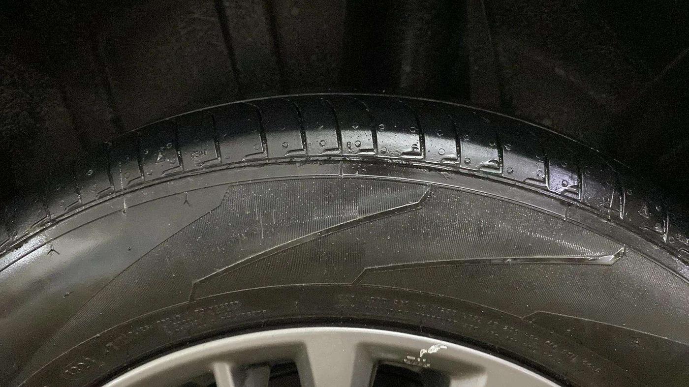 2019 Maruti Ertiga ZXI AT SHVS, Petrol, Automatic, 67,541 km, Left Rear Tyre Tread