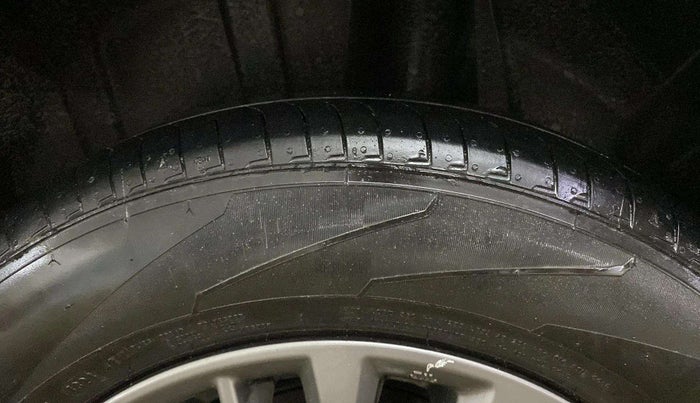 2019 Maruti Ertiga ZXI AT SHVS, Petrol, Automatic, 67,541 km, Left Rear Tyre Tread