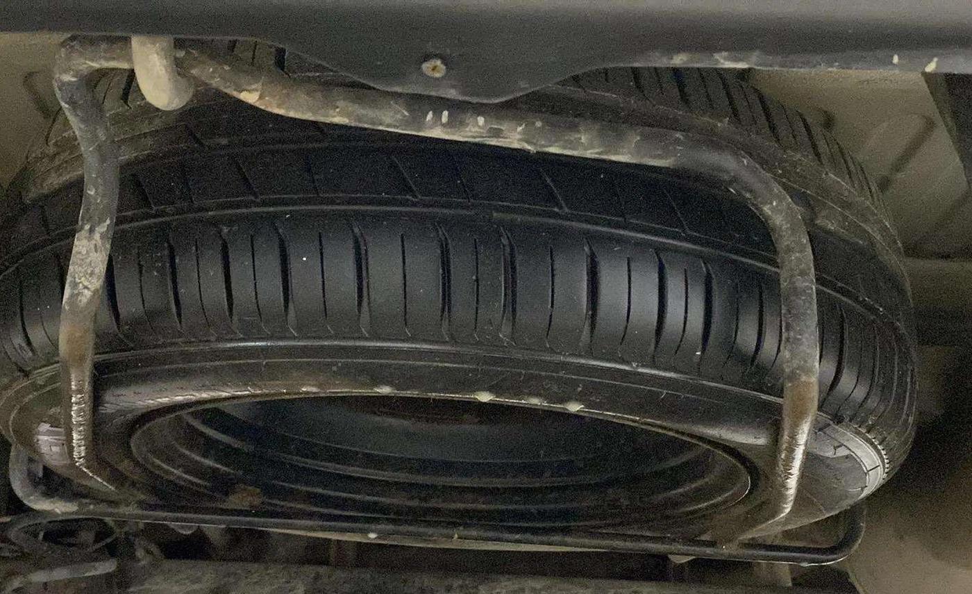 2018 Maruti Ertiga VXI, Petrol, Manual, 63,163 km, Spare Tyre