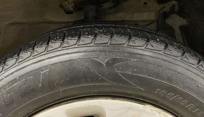 2018 Maruti Ertiga VXI, Petrol, Manual, 63,163 km, Right Front Tyre Tread