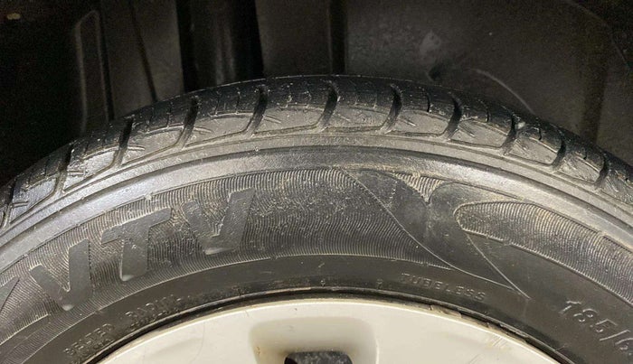 2018 Maruti Ertiga VXI, Petrol, Manual, 63,163 km, Right Rear Tyre Tread