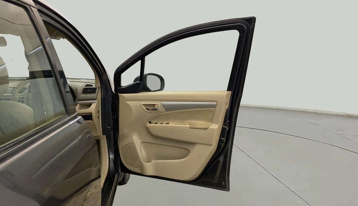 2018 Maruti Ertiga VXI, Petrol, Manual, 63,163 km, RHS Front Door