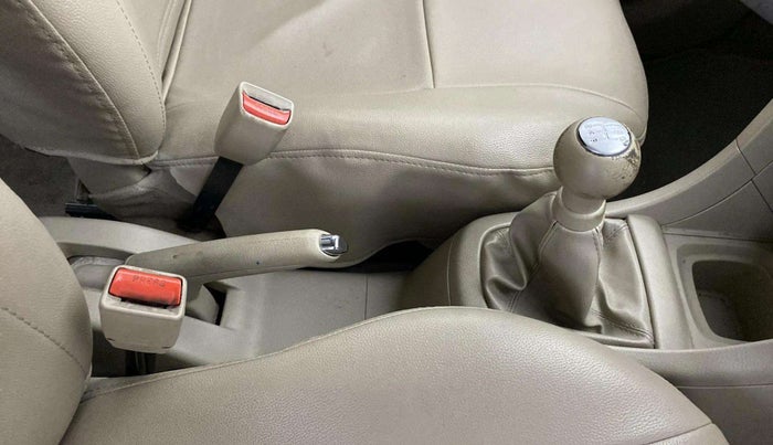 2018 Maruti Ertiga VXI, Petrol, Manual, 63,163 km, Gear Lever