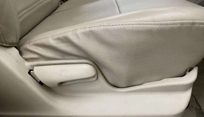 2018 Maruti Ertiga VXI, Petrol, Manual, 63,163 km, Driver Side Adjustment Panel