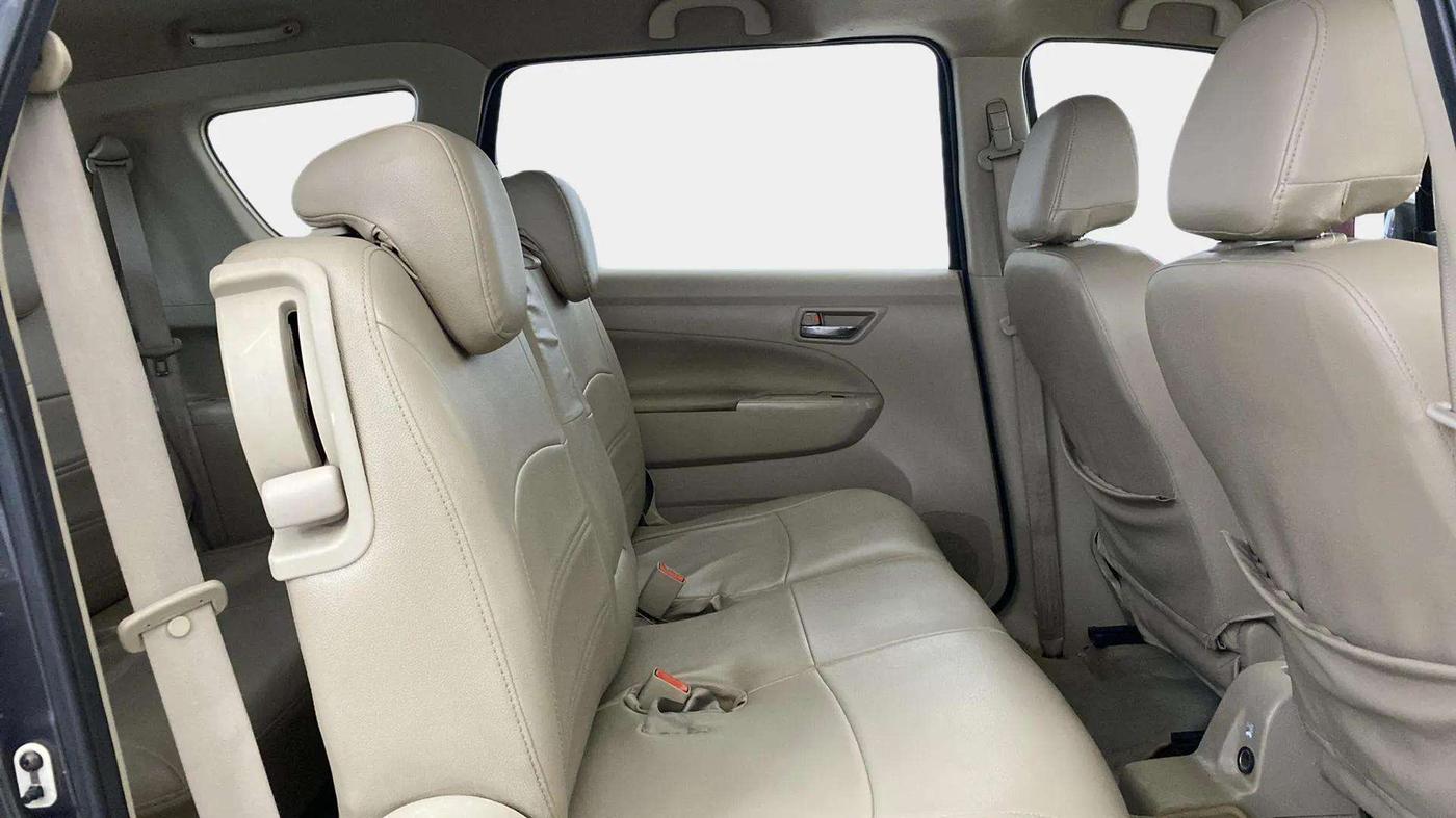 2018 Maruti Ertiga VXI, Petrol, Manual, 63,163 km, Right Side Rear Door Cabin