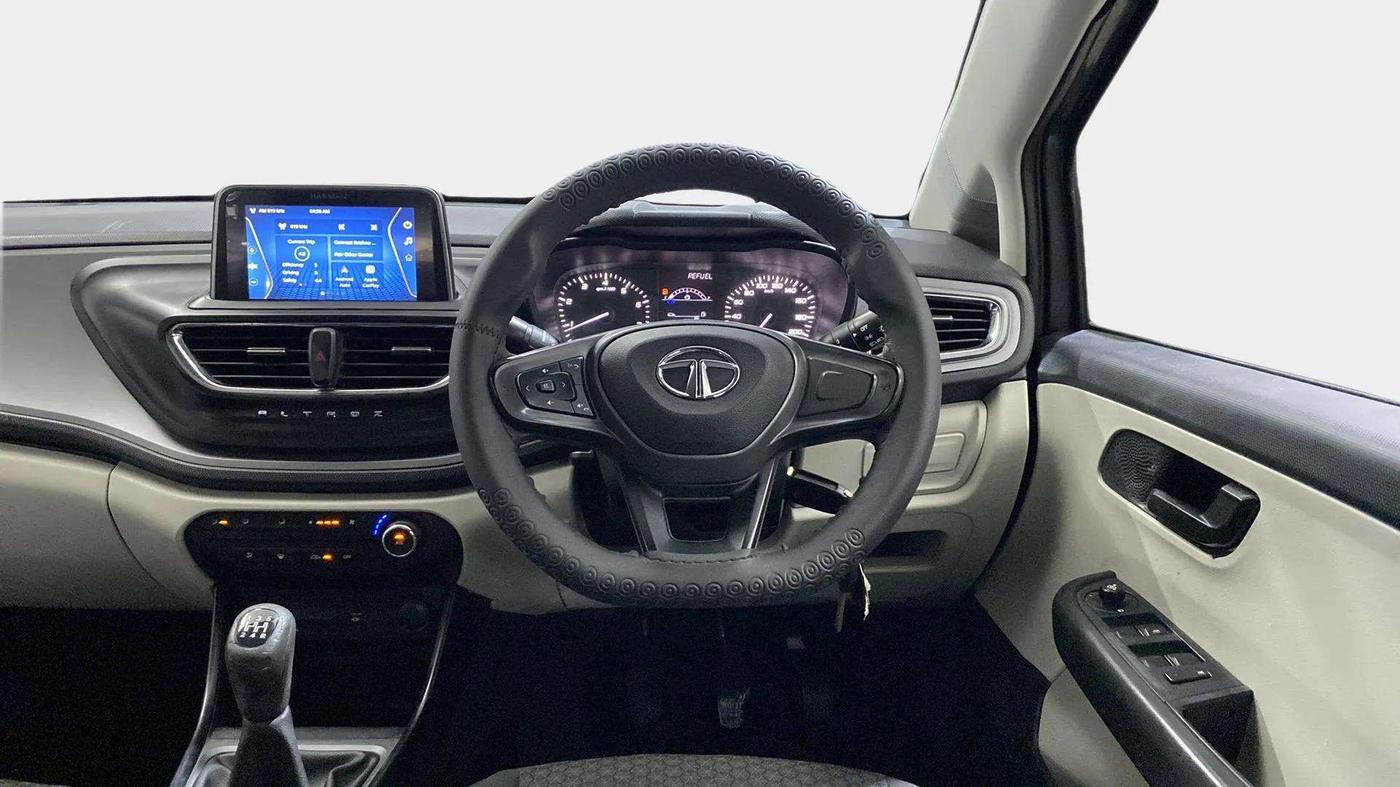2023 Tata ALTROZ XM PLUS DIESEL, Diesel, Manual, 46,859 km, Steering Wheel Close Up