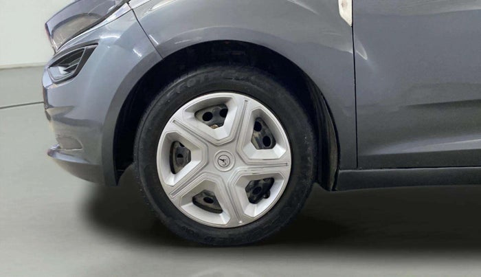 2023 Tata ALTROZ XM PLUS DIESEL, Diesel, Manual, 46,709 km, Left Front Wheel