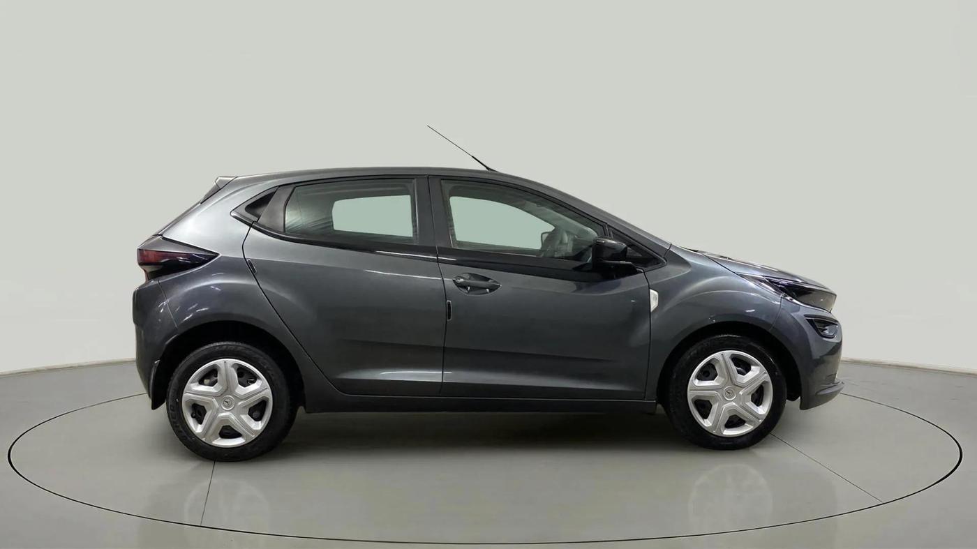 2023 Tata ALTROZ XM PLUS DIESEL, Diesel, Manual, 46,859 km, Right Side View