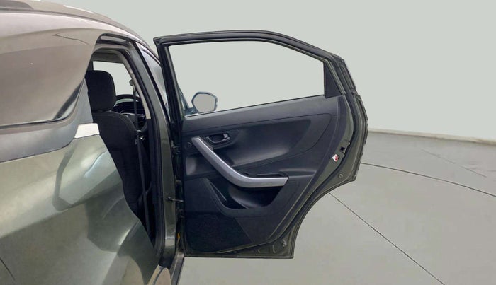 2020 Tata NEXON XMA SUNROOF PETROL, Petrol, Automatic, 75,862 km, RHS Rear Door