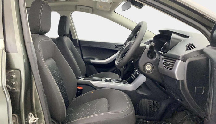 2020 Tata NEXON XMA SUNROOF PETROL, Petrol, Automatic, 75,862 km, Right Side Front Door Cabin