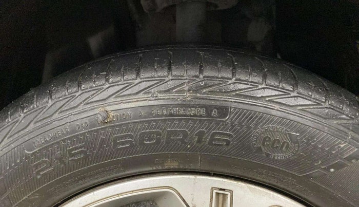2020 Tata NEXON XMA SUNROOF PETROL, Petrol, Automatic, 75,862 km, Left Front Tyre Tread