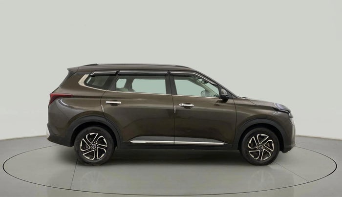 2022 KIA CARENS LUXURY 1.4 PETROL 7 STR, Petrol, Manual, 28,175 km, Right Side View