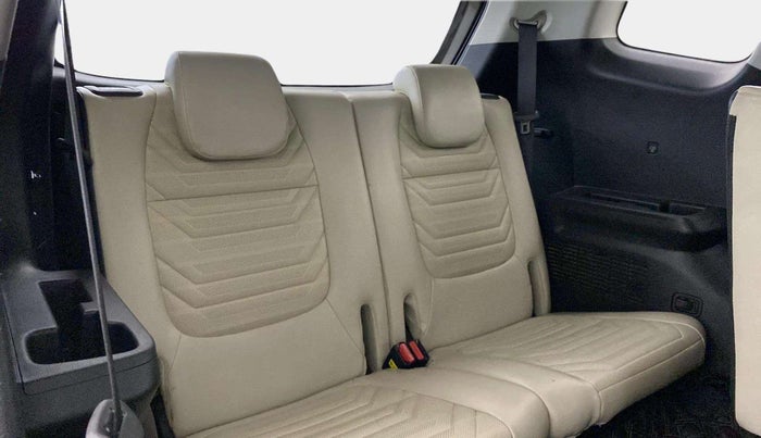 2022 KIA CARENS LUXURY 1.4 PETROL 7 STR, Petrol, Manual, 28,175 km, Third Seat Row ( optional )