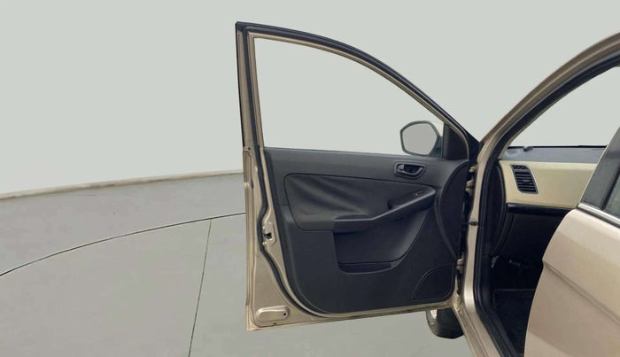 2014 Tata Zest XM PETROL, Petrol, Manual, 39,915 km, LHS Front Door
