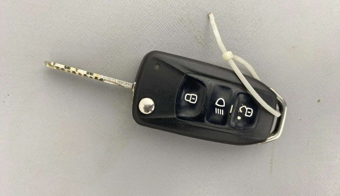 2014 Tata Zest XM PETROL, Petrol, Manual, 39,915 km, Key Close Up
