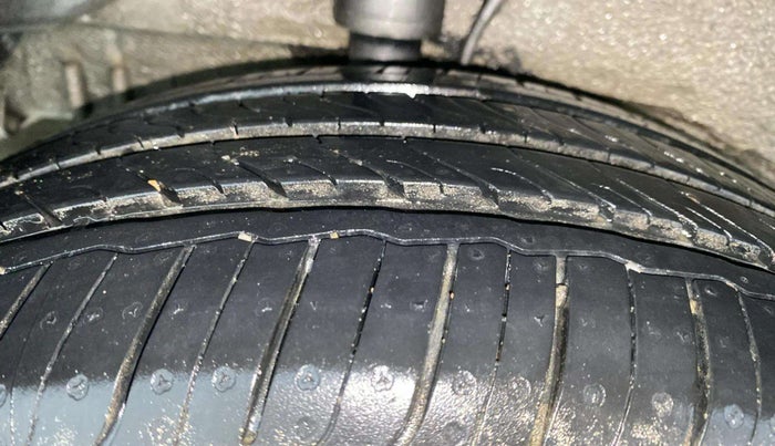 2014 Tata Zest XM PETROL, Petrol, Manual, 39,915 km, Right Rear Tyre Tread