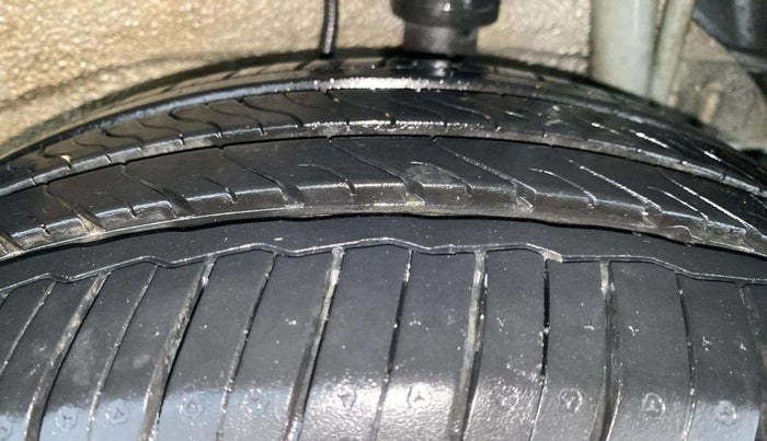 2014 Tata Zest XM PETROL, Petrol, Manual, 39,915 km, Left Rear Tyre Tread