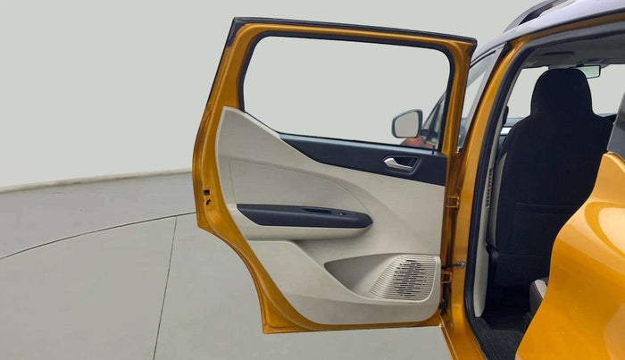 2021 Renault TRIBER RXZ AMT, Petrol, Automatic, 10,568 km, LHS Rear Door
