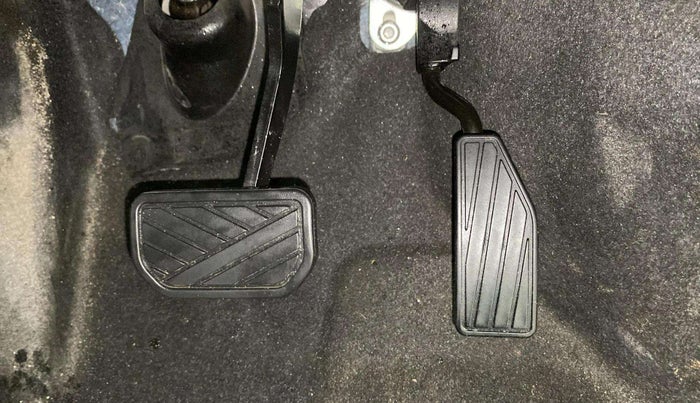 2020 Maruti New Wagon-R ZXI 1.2 AMT, Petrol, Automatic, 19,529 km, Pedals